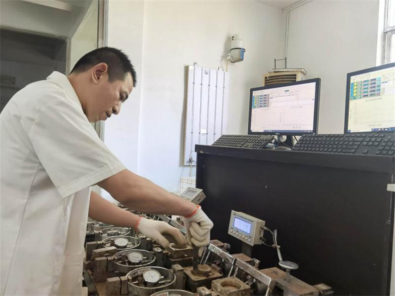 公司同002A：土工試驗甲級，可以承擔(dān)甲級及以下工程勘察資格所能承擔(dān)工程勘察項目的土工試驗任務(wù)； 聯(lián)系人：任玲，電話：18653883892(圖2)